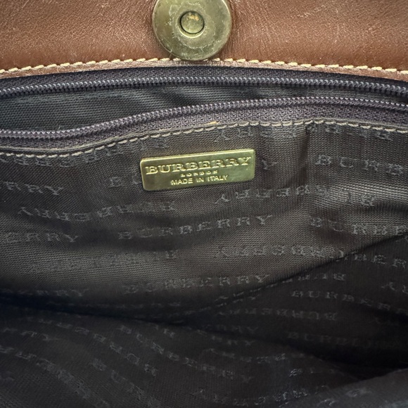 Burberry Bag 100% authentic Leather - Picture 3 of 5
